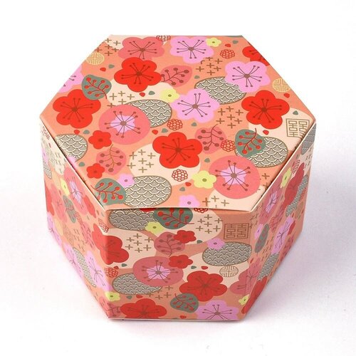 Boite haxgonale cadeau motif japonisant carton, une boite pour offrir vos bijoux ou cadeaux d'invité, 7.65x8.8cm, l'unité g6288