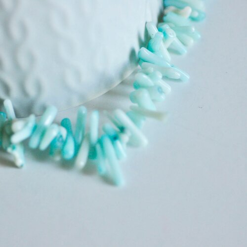 Perles en corail turquoise,perles corail, fabrication bijoux,corail naturel,perle coquillage,coquillage bleu,fil 38cm-g987