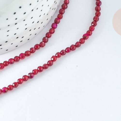 Perle ronde facettée agate naturelle rouge magenta 4mm, création bijoux pierre naturelle, le fil de 35cm  g7344