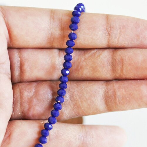 Perles toupies bleu, cristal bleu marine,perle verre facette, 4x3mm ,fil de 49 cm ,g2720