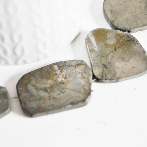 Perles pyrite nugget,perles pyrite, fabrication bijoux, pyrite naturelle,nuggets pyrite,création bijoux,25-57mm,les 2 perles - g412
