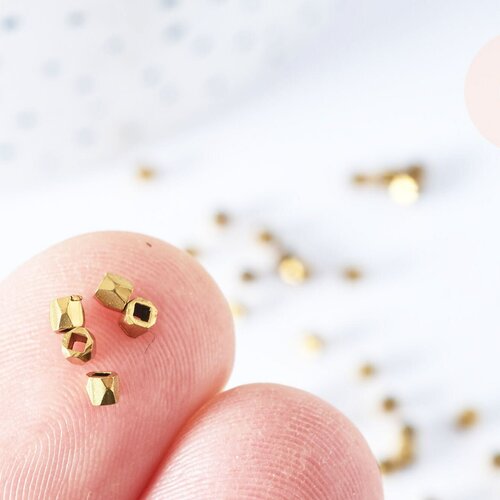 Perles intercalaires facettées laiton brut 2.5mm, perles dorées, lot de 50 g7315