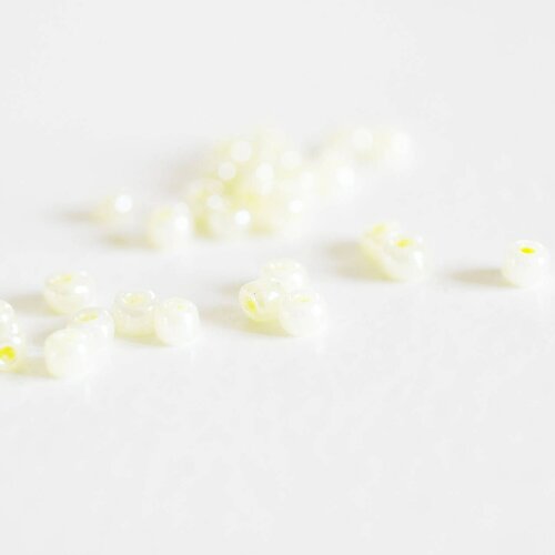 Grosses perles rocaille jaune lair,fournitures pour bijoux, perles rocaille jaune, jaune opaque, lot 10g,perles verre, diamètre 4mm-g2081