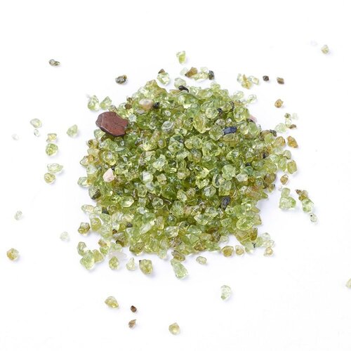 Sable quarts olive vert , chips mineral, cristal naturel, pierre semi-precieuse, création bijoux, 2~6mm, sachet 20 grammes g3501