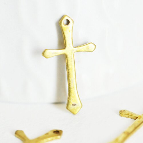 Breloque croix laiton ajourée,fournitures bijoux,sans nickel,laiton brut,croix bijoux,création bijoux,pendentif religion,les 10,25mm-g1503