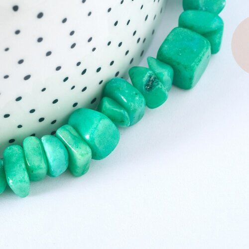 Perle jade vert teinté nugget 8-18mm, création bijoux pierre naturel, le fil de 83cm g7069