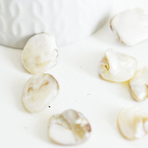 Perle coquillage naturel nacre nugget,,nacre beige,coquillage naturel,perle coquillage,création bijoux,18-22mm,les 5,g2650