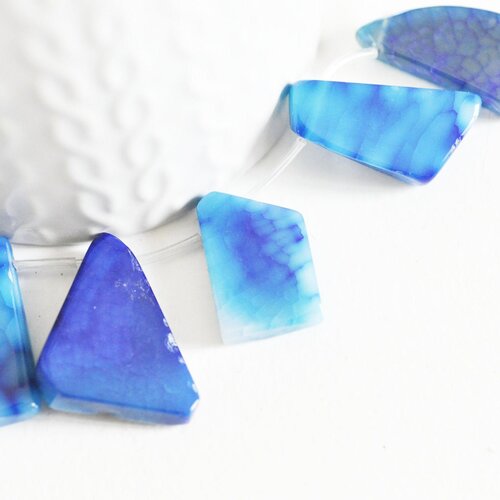 Perle triangle agate bleue en pierre naturelle pour création bijoux en agate naturelle,perle pierre,18-39mm,les 5 perles,g3186