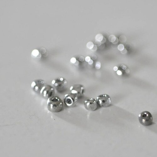 Grosses perles rocaille argent,fournitures pour bijoux, perles rocaille argent, argent opaque,création bijoux,lot 10g, diamètre 4mm, g5401