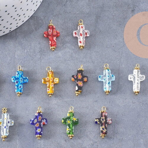 Pendentif croix verre millefiori laiton et zamac doré 24.5mm, x1 (g9019)