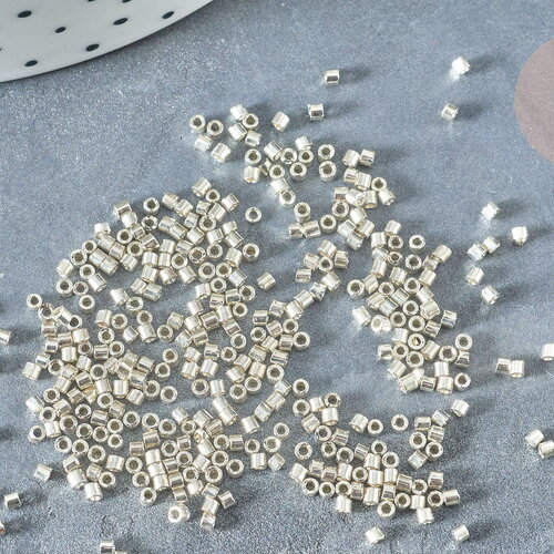 Perles rocailles verre cylindrique gris métallisé , perles rocaille façon delica miyuki lined crystal , perle perlage sachet 8gr, x1 g8168