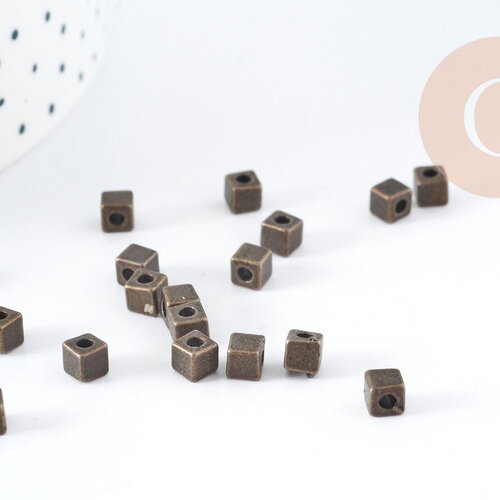 Perles carré cube zamac bronze 4mm, x20 (g9110)