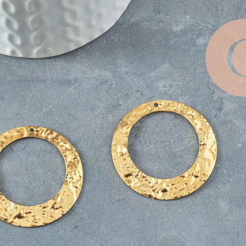 Pendentif médaille cercle martelée laiton brut 35mm, apprêt doré sans nickel, x2 g0596