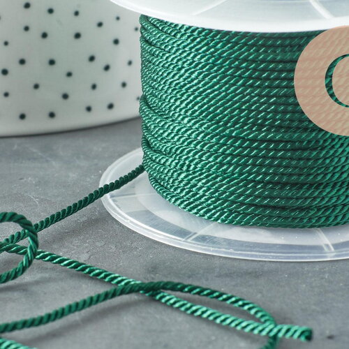 Cordon torsadé satiné vert foncé 2mm, x1 mètre (g0463)