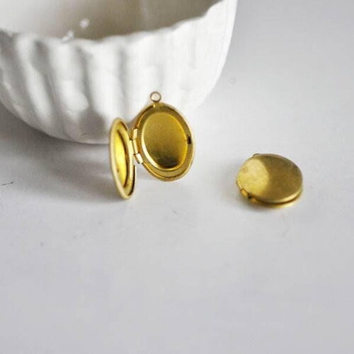 Pendentif locket ovale medaillon laiton brut 24mm, x2 (g0655)