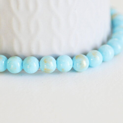 Perle ronde jade naturel turquoise et or 8mm, x1 fil de 40cm (g5211)