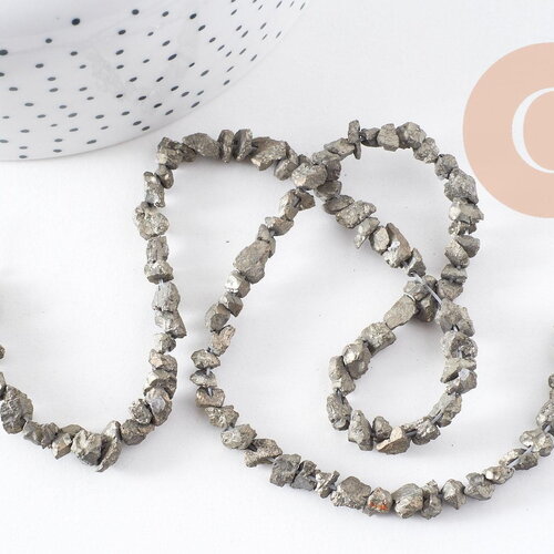 Perles pyrite nugget,perles pyrite, fabrication bijoux, pyrite naturelle,nuggets pyrite, 4-5mm,fil de 45 perles, x1 (g0411)