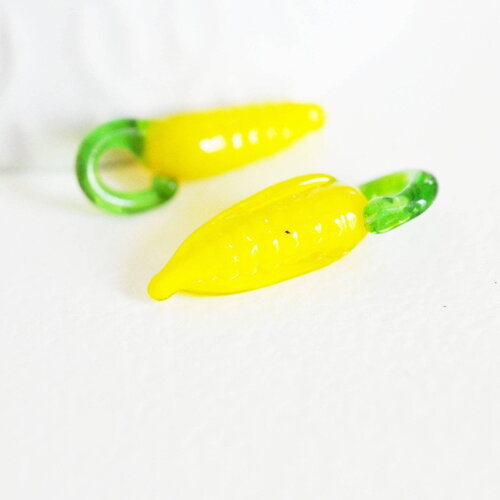 Pendentif maïs fruit verre artisanal tchèque 25mm, x5 (g4233)