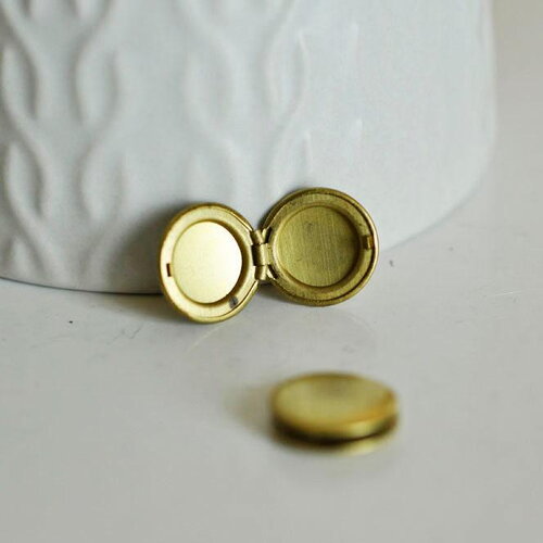 Pendentif locket rond laiton brut, fournitures créatives, médaillon vintage,création collier, fournitures laiton brut,12mm,sans anneau-g2007