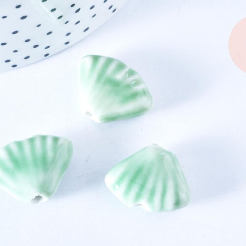Perle porcelaine verte coquillage 22.5-23.5mm, perle céramique géométrique, x10 g3427