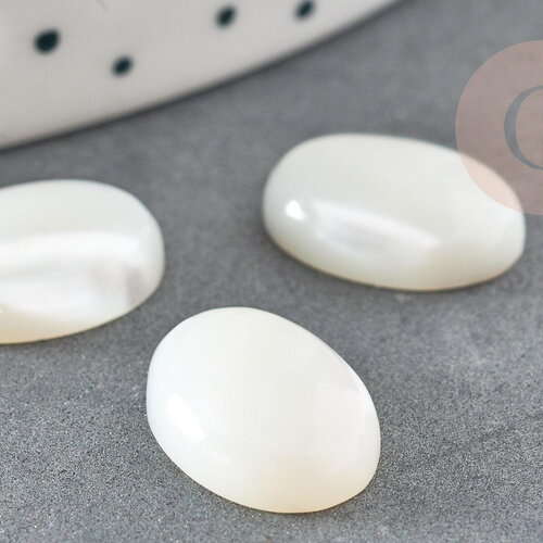 Cabochon ovale nacre blanche naturelle, cabochon coquillage, nacre naturelle,14x10mm, x1 (g0589)