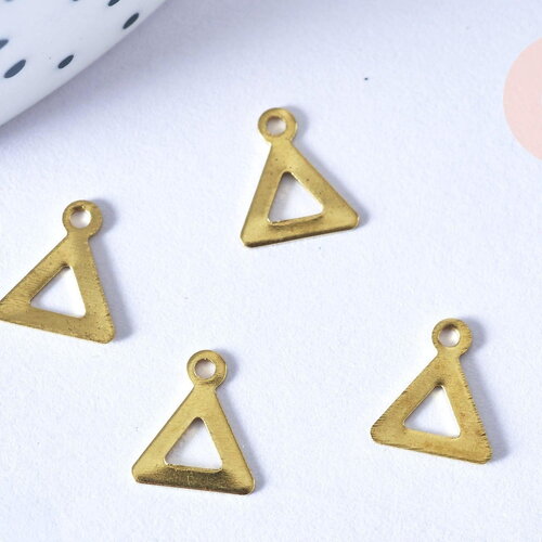 Breloque triangle laiton brut 7mm, fournitures bijoux laiton brut , x 5 g6510