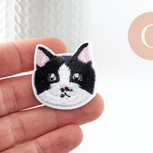 Ecusson brodé à repasser chat noir &amp; blanc customisation vêtement 37mm, écusson thermocollant,patch écusson brodé, x1 g9808