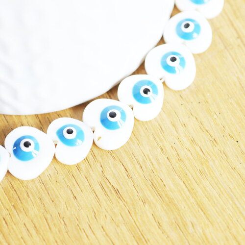 Perle coeur nacre blanche mauvais oeil bleu clair, fournitures créatives,chance, cabochon nacre, gri-gri,12mm ,x 10,g3405