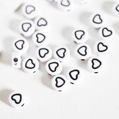 Perle ronde coeur noir plastique blanc,perle plastique,perle ronde lettre,création bijoux,perle coeur, x 10 grammes-g2031