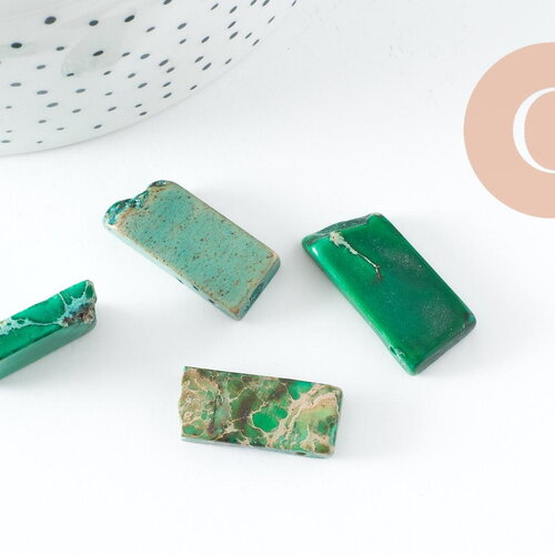 Perle rectangulaire regalite verte teintée naturelle pour creation de bijoux en pierre naturelle, x2 g3446