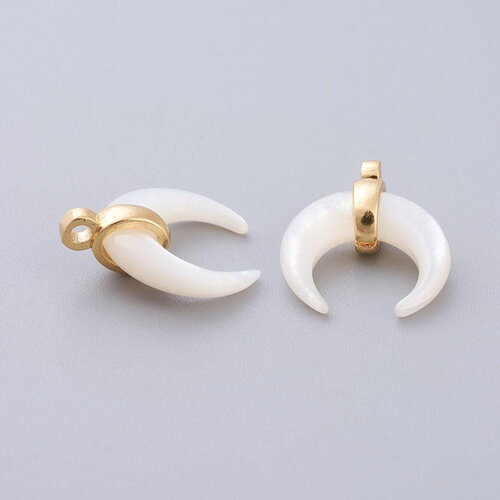 Lune nacre blanche naturelle support doré, pendentif lune, coquillage blanc, pendentif nacre, 15.8mm, x1 g3251