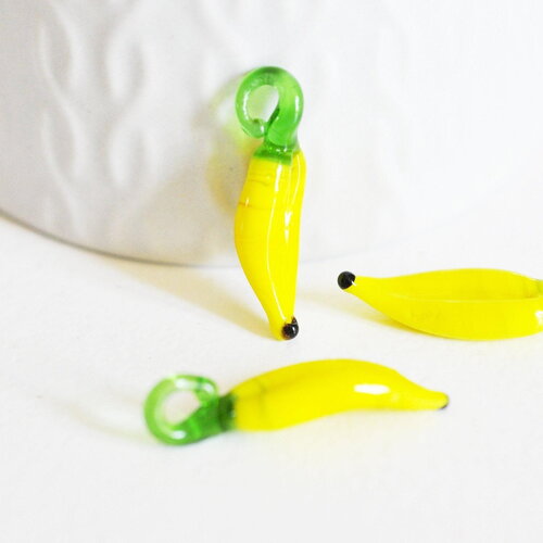 Pendentif banane fruit verre artisana tchèque 25mm,x5 (g2966)