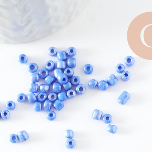 Grosses perles rocaille bleu tendre nacré 4mm, perles création bijoux enfants et vacances, x10gr (g9631)