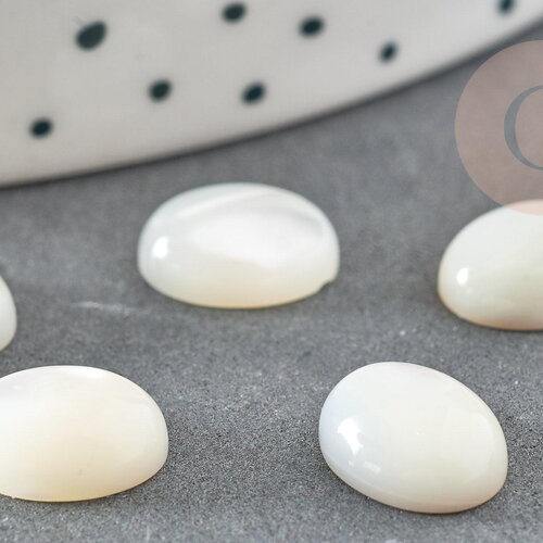 Cabochon ovale nacre blanche,cabochon nacre, cabochon coquillage, nacre naturelle,10x8mm, x1 (g0372)
