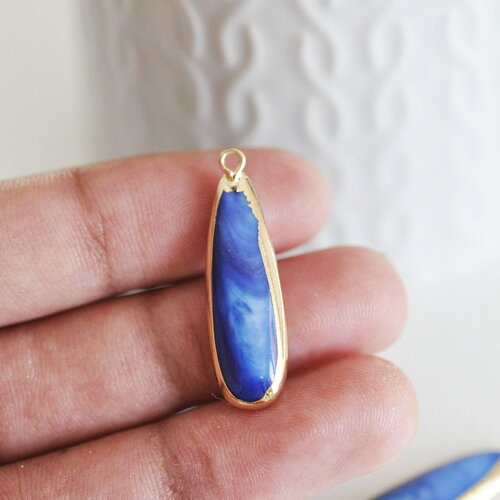 Pendentif goutte nacre naturelle bleue doré,nacre bleu ,bijou nacre,coquillage bleu, x1 (g3098)