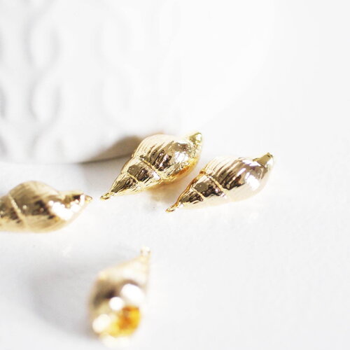 Pendentif coquillage laiton doré 18k 20.5mm, x2 (g6888)