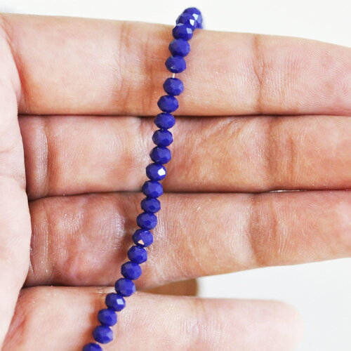 Perles toupies bleu, cristal bleu marine,perle verre facette, 4x3mm ,fil de 49 cm , x1 (g2720)