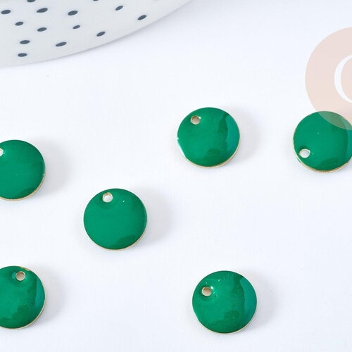 Pendentif breloque plate ronde en laiton brut émail vert 10mm, breloques laiton émail pour création bijoux, x 5 g8553