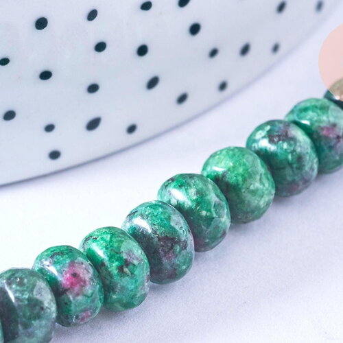 Perle rondelle rubis sur zoisite facetté naturel,pendentif bijoux, pierre naturelle,10mm, le fil de 38cm, x1 (g6721)