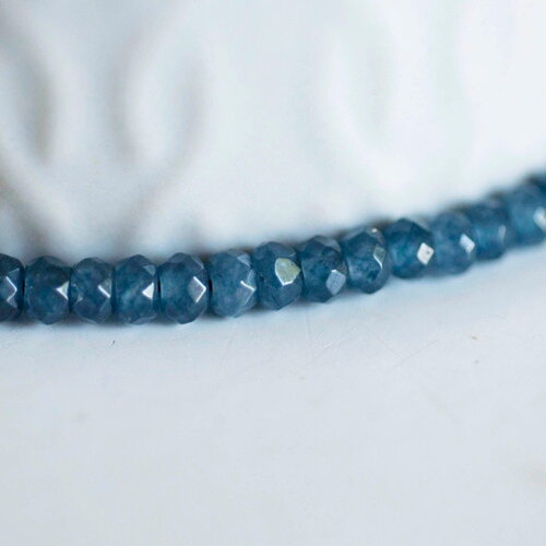 Perle abacus jade naturel teinté bleu,perle pierre naturelle à facettes, x1 fil de 35 cm, (g9651)