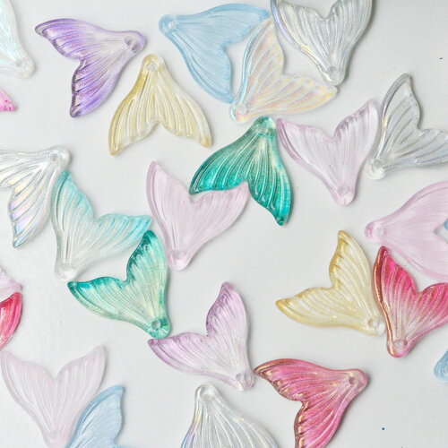Pendentif verre multicolore queue de poisson 19.5mm, x10 (g4080)