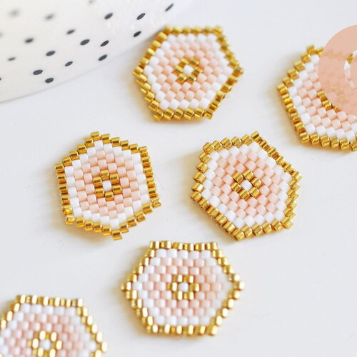 Pendentif connecteur hexagone rocaille miyuki toho rose blanc or 18x14mm,pendentif verre, x1 (g6251)