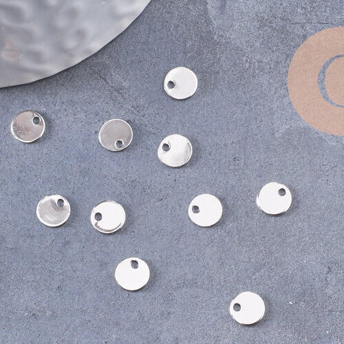 Breloque ronde cuivre plaqué or blanc (rhodium) 5mm, x4 (g9996)