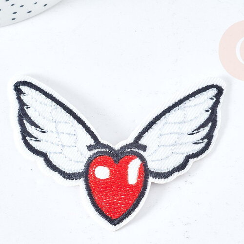 Ecusson coeur rouge avec ailes brodé à repasser 62mm, customisation vêtement, écusson thermocollant,patch écusson brodé, x1 g8429
