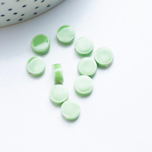 Perles porcelaine vert clair, perle céramique, perle porcelaine,perle disque, céramique verte,8mm, x10 g4731