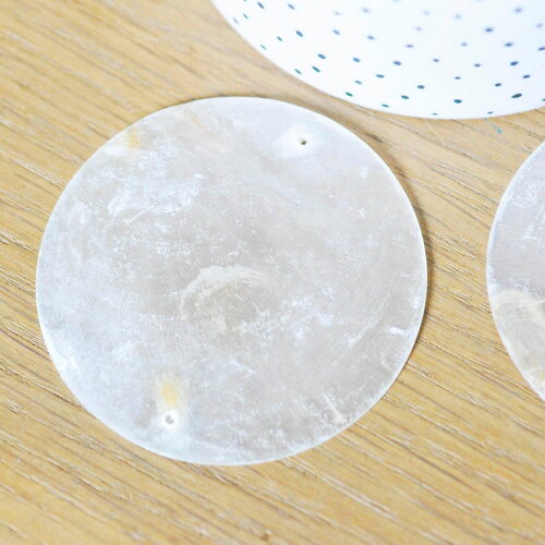 Pendentif connecteur rond nacre blanche 2 trous, pendentif coquillage blanc naturel,création bijoux, 65mm,x 5 g3770