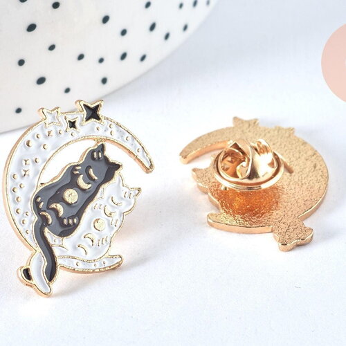 Broche pins chats noir et blanc et lune blanche doré émail 31.5mm, x1 (g6800)