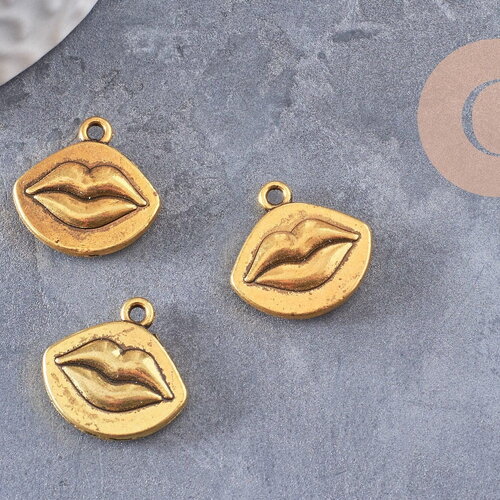 Pendentif médaille bouche, pendentif doré, lèvres,bouche dorée, médaillon lèvres,sans nickel,laiton doré,1.8cm, x 5 (g0630)