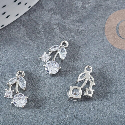 Pendentif cerise laiton platine zircons blancs 14mm x1 g8894