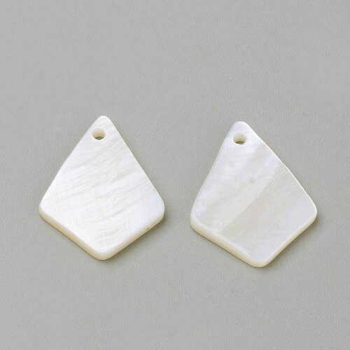 Charm losange nacre blanche naturelle 20mm, coquillage blanc, création bijoux, x 10 (g1062)